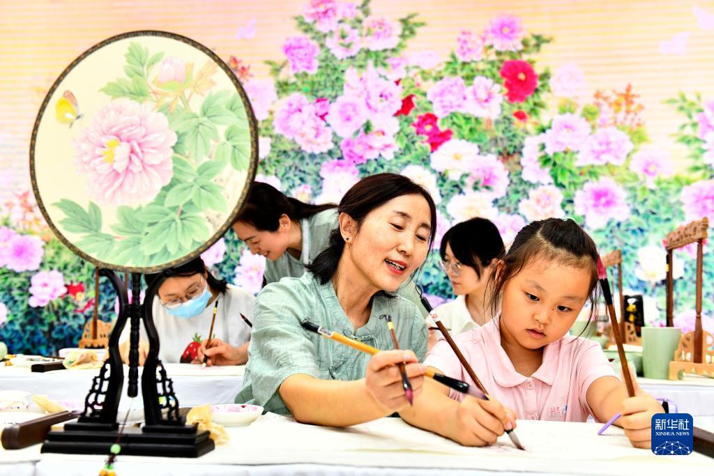 大润发客服人员